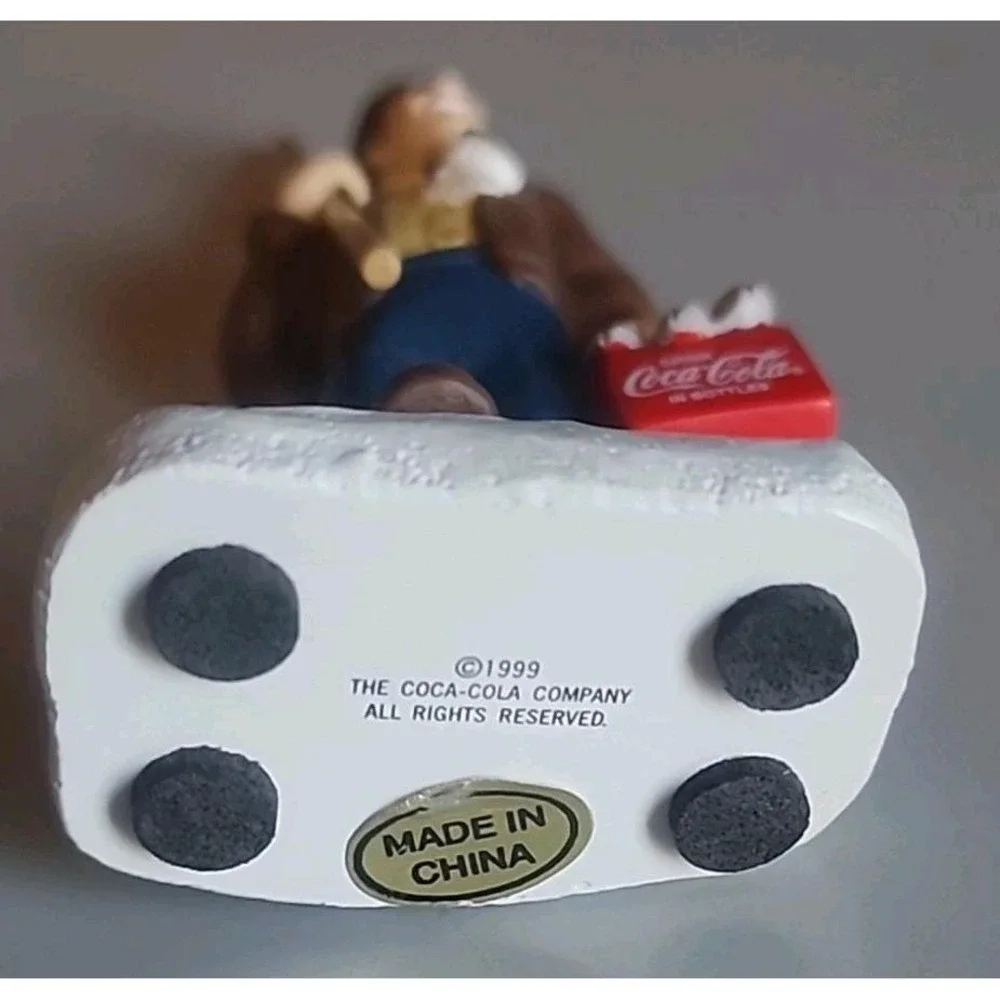 1999 Coca-Cola Town Square figure The Big Catch fish fisherman Coke Vintage